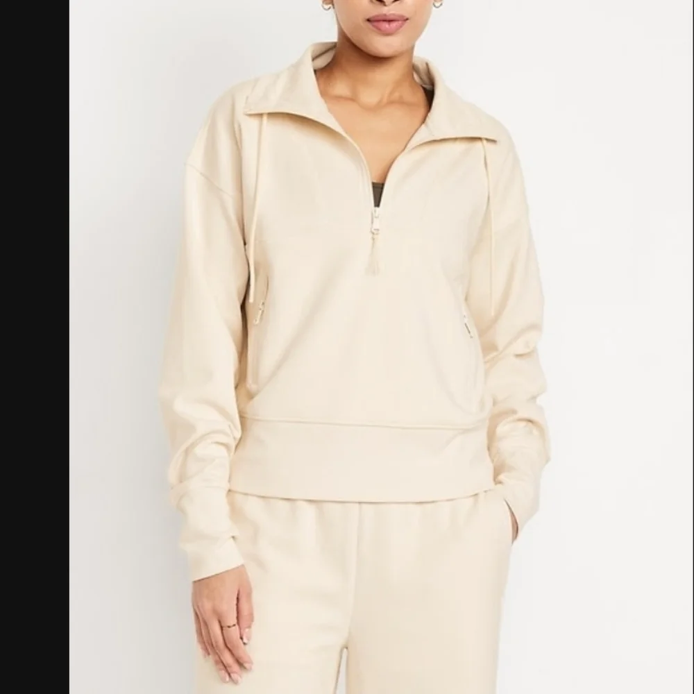 NWT Old Navy Dynamic Fleece Half-Zip Sweatshirt Cream And Sweatpants Set - Picture 2 of 11